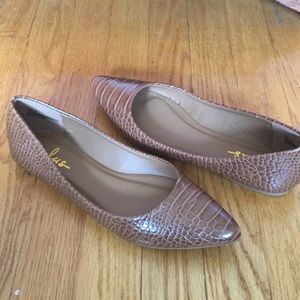 Lulu’s Pointed Toe Flats